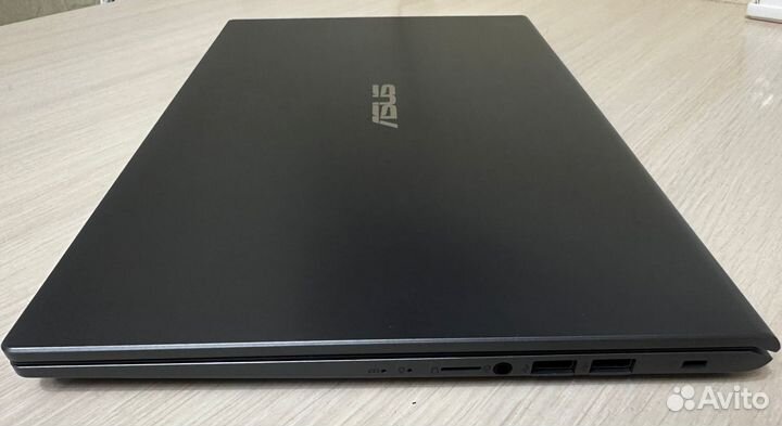 Ноутбук asus