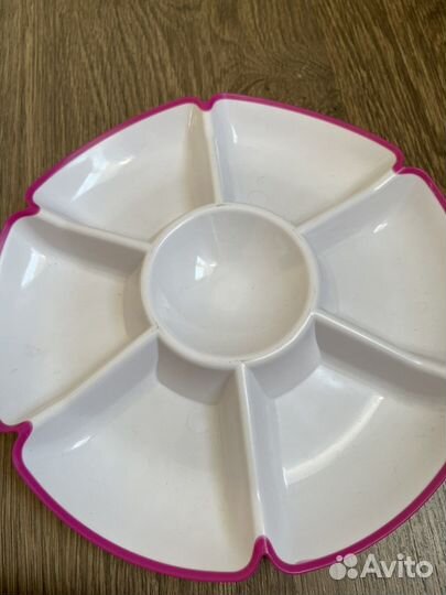 Менажница пластиковая 6 ячеек