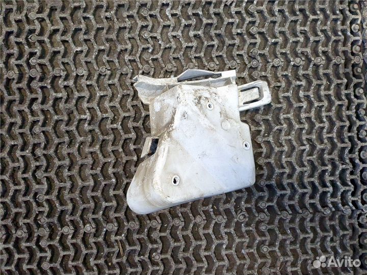 Кронштейн бампера Ford Focus 3, 2015