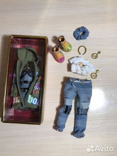 Одежда для кукол Rainbow High