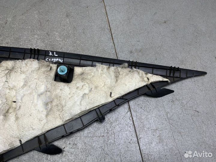 Накладка на стойку задняя левая Hyundai Solaris GI