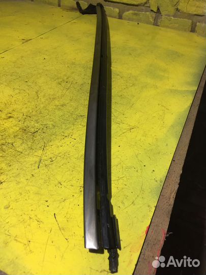 Молдинг лобового стекла правый Mercedes S430L W220