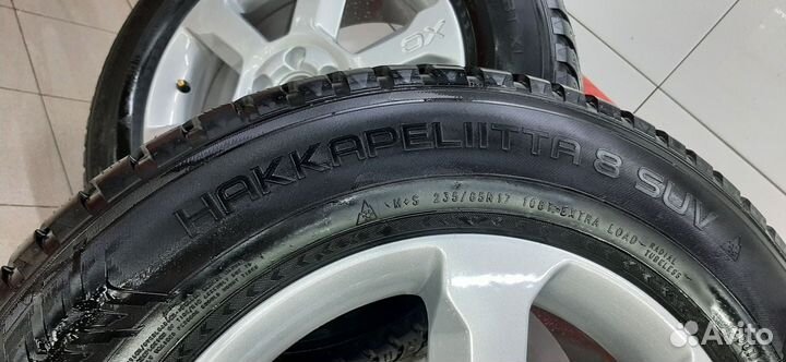 Nokian Tyres Hakkapeliitta 8 SUV 215/60 R17 90Y