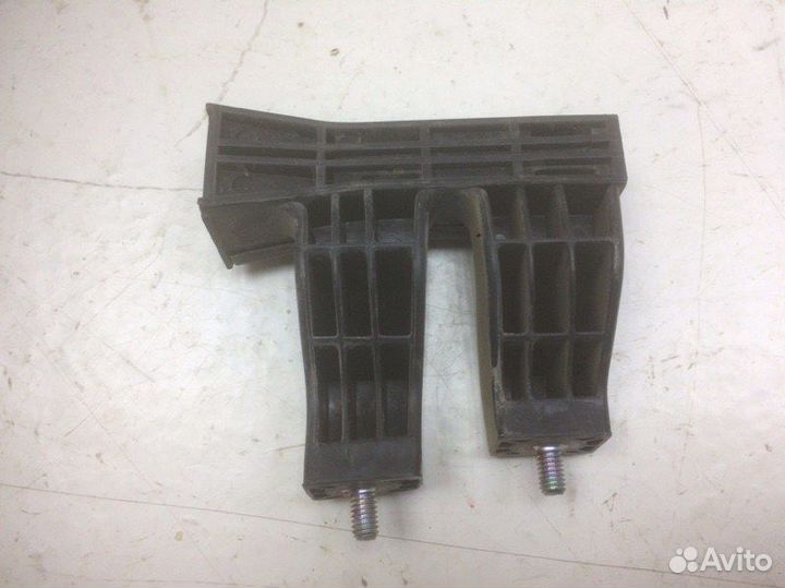 Направляющая стекла передняя правая Kia Ceed JD