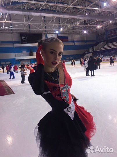 Тренер по фигурному катанию и хоккею