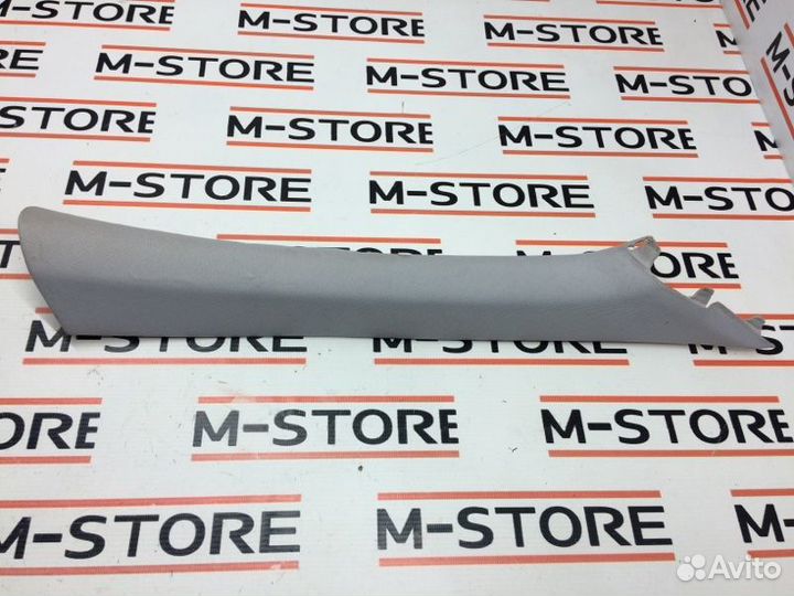 Обшивка стойки передняя правая Mercedes-Benz