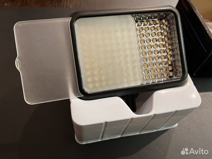 Накамерный свет Yongnuo YN1410 «Как новый»