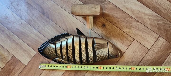 Статуэтка рыбы, предмет офиса