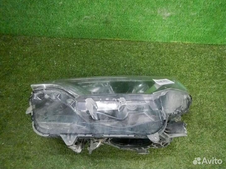 Фара левая Toyota RAV4