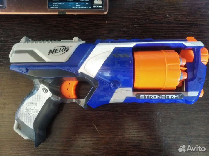 Nerf strongarm