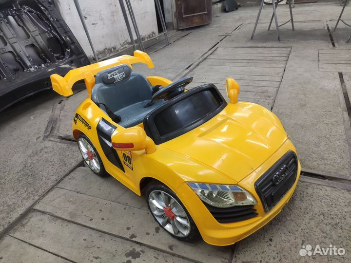 Детский электромобиль бу