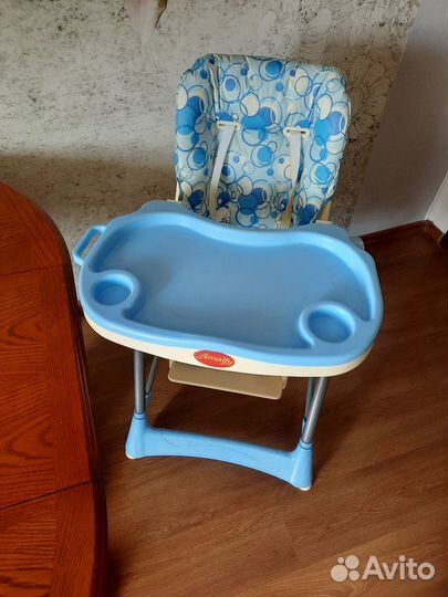 Детское кресло-столик для кухни