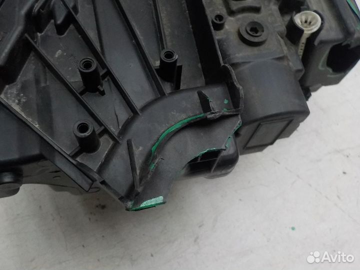 Фара левая Mercedes-Benz E-Class