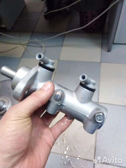 Главный тормозной цилиндр Hyundai HD-78