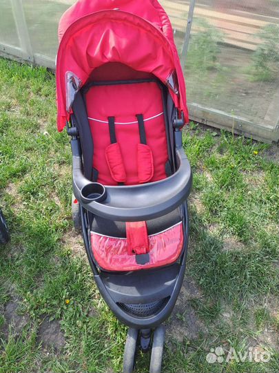 Прогулочная коляска