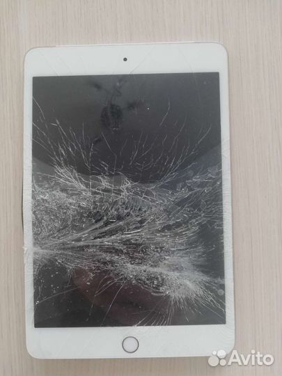 Планшет Apple iPad mini 4 A1550 (Wi-Fi + Cellular)