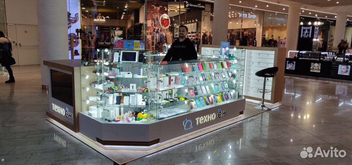 Торговый остров для мобильных аксессуаров