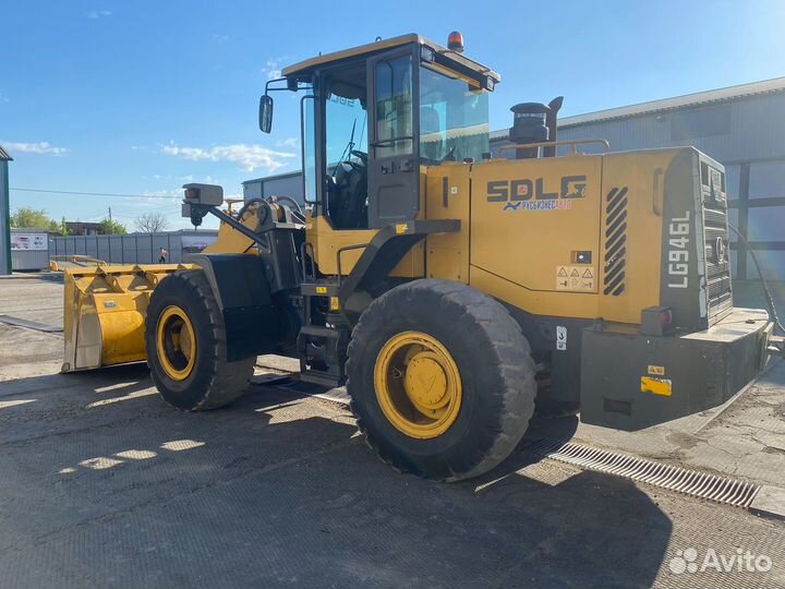Фронтальный погрузчик SDLG (LGCE) LG946L, 2015