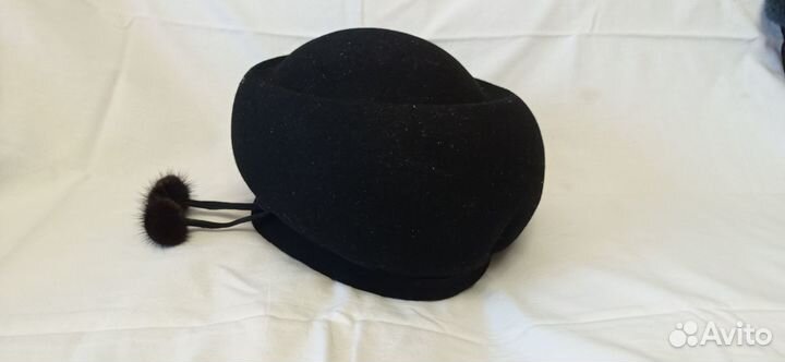 Шляпка фетровая
