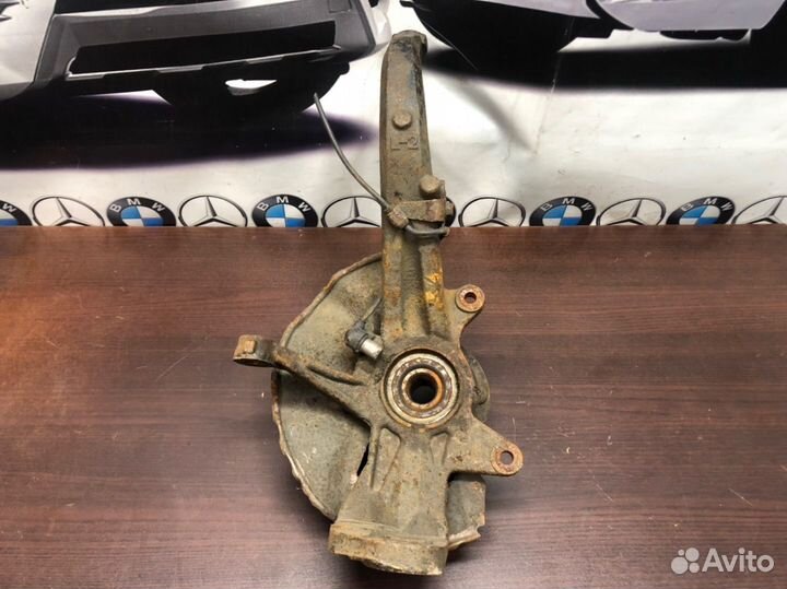 Кулак передний левый Mazda 6 GG