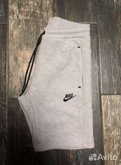 Шорты nike tech fleece