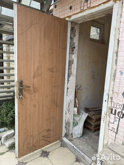 Дверь входная металлическая