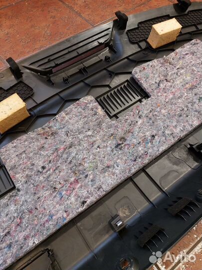 Задняя полка поло седан