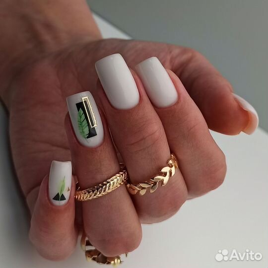 Маникюр и педикюр