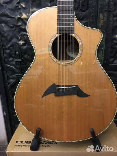 Электроакустическая 12-струнная гитара Breedlove