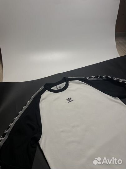 Свитшот Adidas с лампасами оригинал