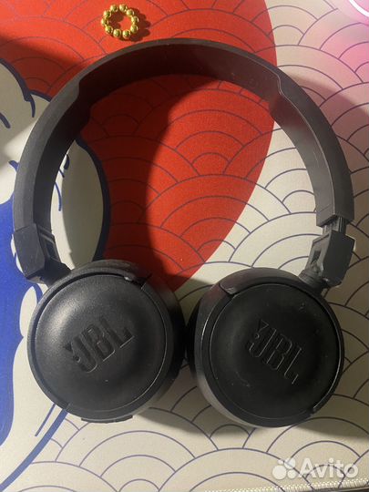 Беспроводные наушники jbl