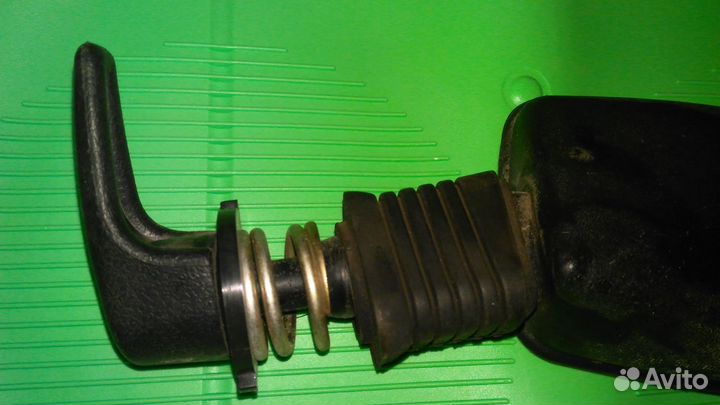 Зеркало левое на ладу