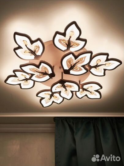 Люстра потолочная светодиодная 9 ламп