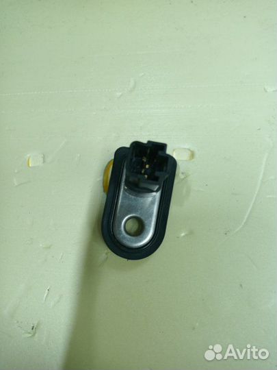 Датчик открытия двери (концевик) Hyundai Sonata