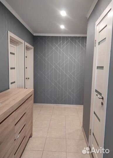 Ремонт оклейка обоев