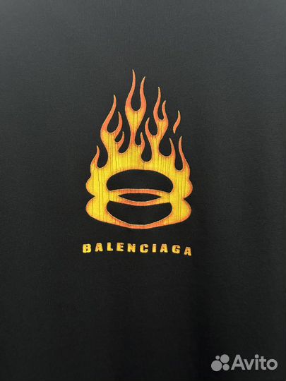 Balenciaga Burning Unity Black футболка