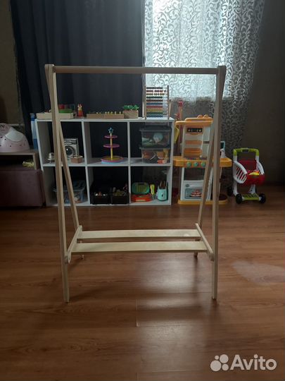 Вешалка напольная дерево