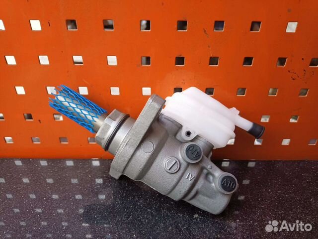 Главный тормозной Lexus rx 330