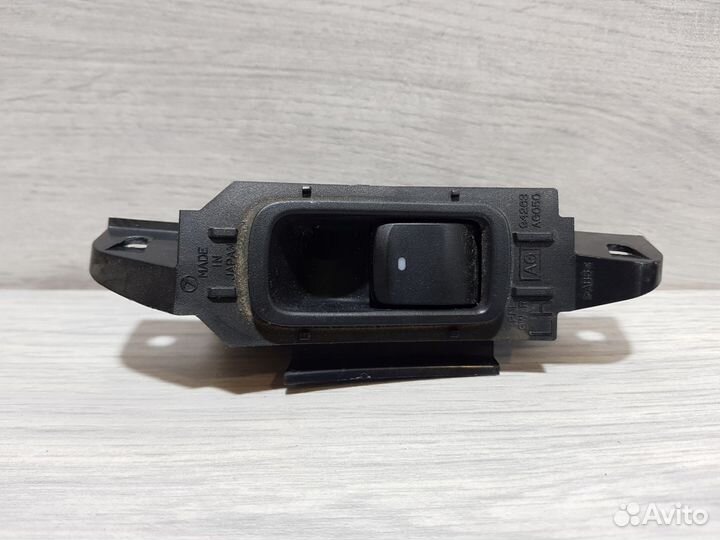 Кнопка стеклоподъемника Subaru Legacy B13 2003-200