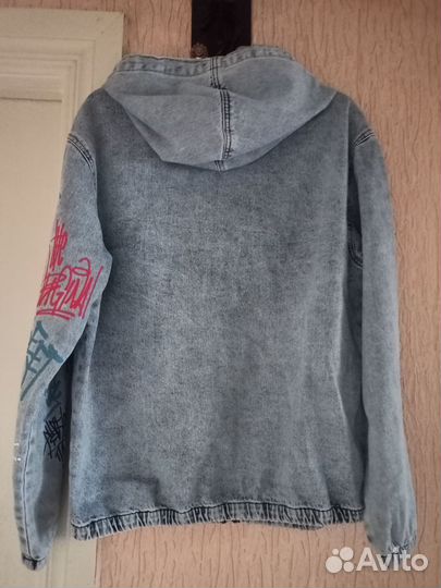 Джинсовая куртка