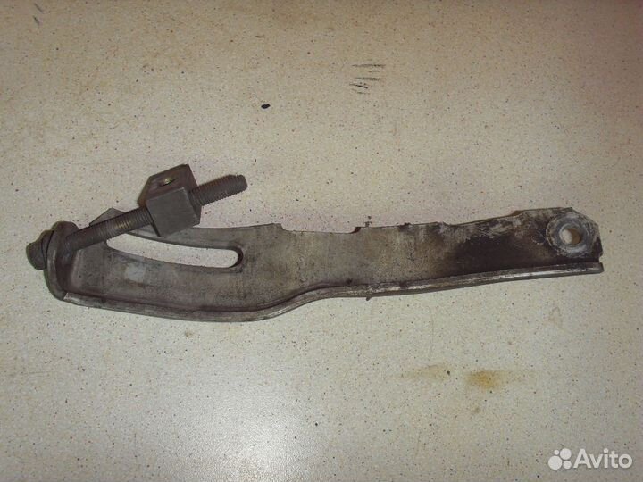 Натяжитель ремня генератора Toyota Nadia (SXN15)