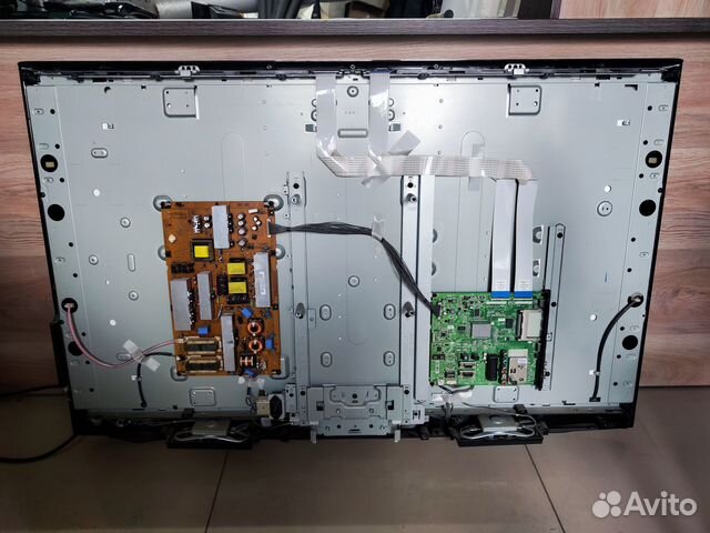 Телевизор LG 47LD420 (Разбор)(По запчастям)