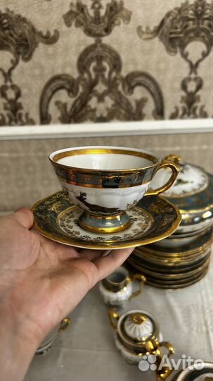 Чайно- обедененный сервиз