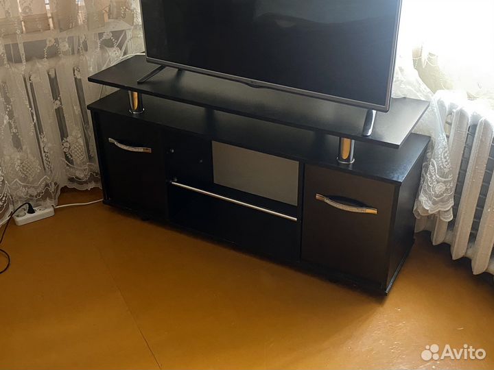 Подставка пол телевизор