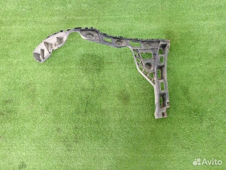 Кронштейн задний бампер задний правый Volkswagen