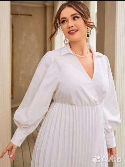 Платье с плиссированной юбкой