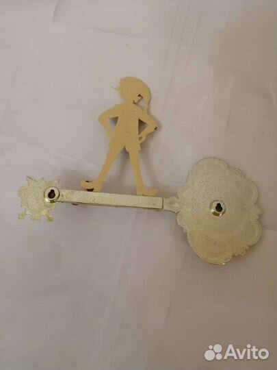 Золотой ключик Буратино вешалка крючок СССР