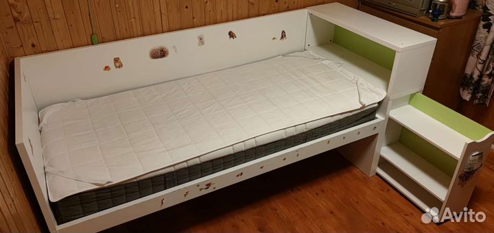 Детская кровать Икея Флакса с матрасом и полкой