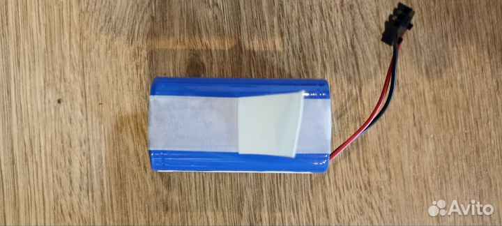 Аккумулятор для робота пылесоса