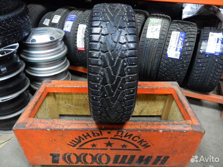 Pirelli Winter Ice Zero 215/55 R17